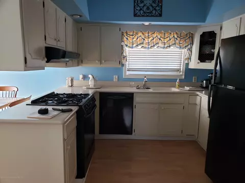 10960 W Cutler Rd, Eagle, MI 48822 photo 5