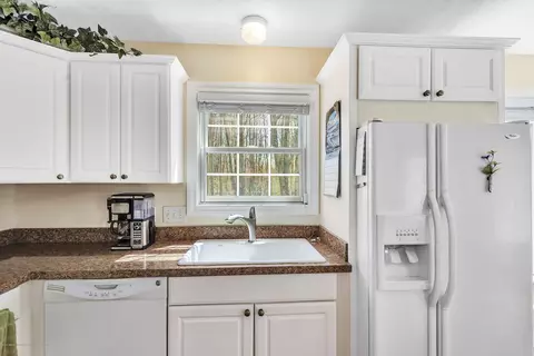 5877 Harper Rd, Holt, MI 48842 photo 8