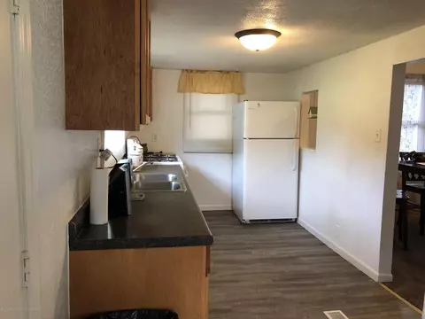 401 E Cavanaugh Rd, Lansing, MI 48910 photo 3