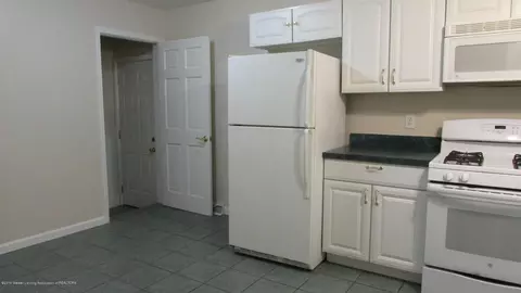 127 Monroe St, Mason, MI 48854 photo 5