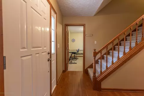 3948 White Pine Dr, Dewitt, MI 48820 photo 3