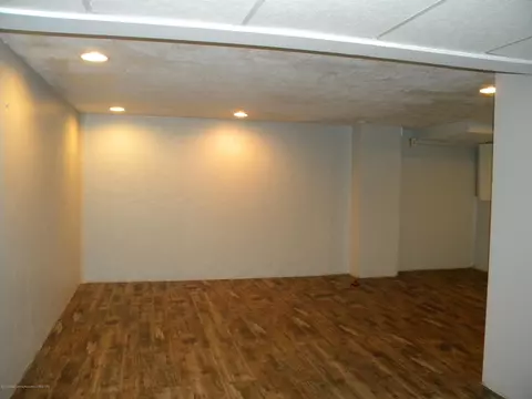 2305 Leon Ave, Lansing, MI 48906 photo 22