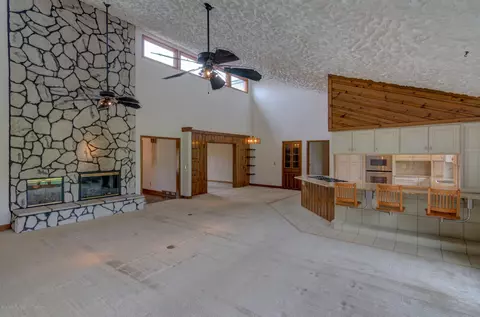4920 Malpaso, Lansing, MI 48917 photo 6