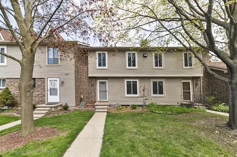2032 Blue Lac Dr, Haslett, MI 48840 photo 1