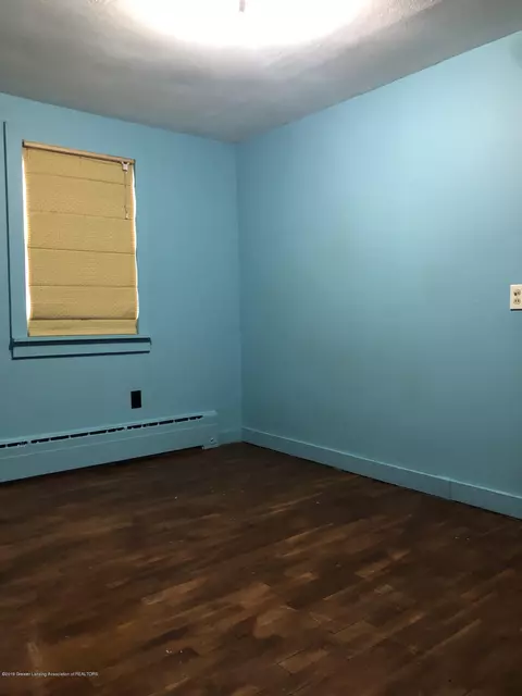 301 W North St, Ithaca, MI 48847 photo 12