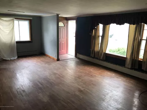 301 W North St, Ithaca, MI 48847 photo 4