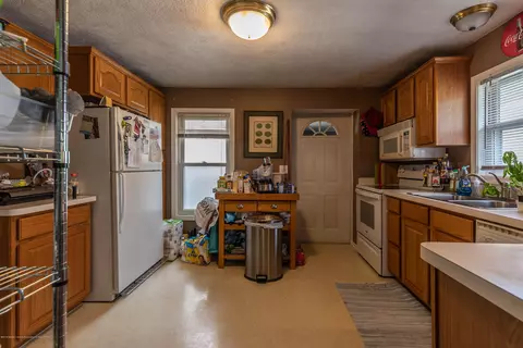314 N Bridge St, Dewitt, MI 48820 photo 10