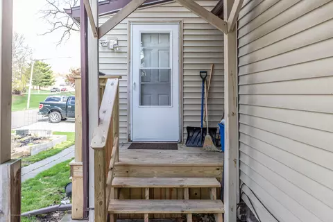 314 N Bridge St, Dewitt, MI 48820 photo 4