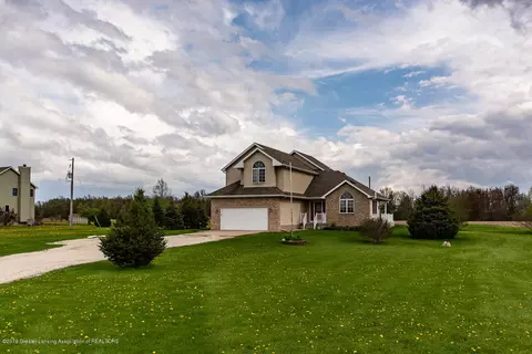 10777 W Cutler Rd, Eagle, MI 48822 photo 1