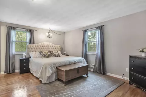 4237 Whitby Ln, Bath, MI 48808 photo 17