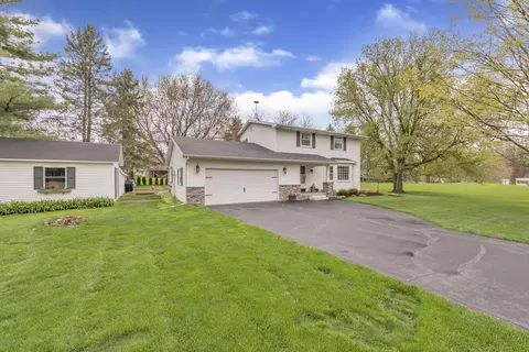 4237 Whitby Ln, Bath, MI 48808 photo 2