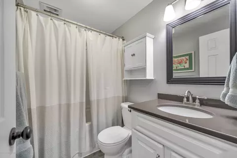 4237 Whitby Ln, Bath, MI 48808 photo 23