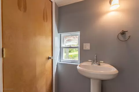 8344 E M 21, Ovid, MI 48866 photo 17