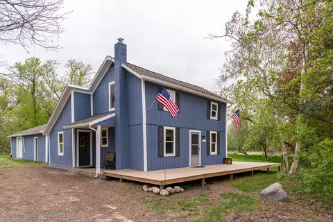 11673 Upton Rd, Bath, MI 48808 photo 1