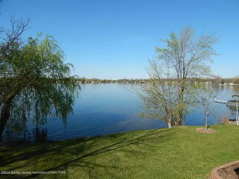 6375 E Reynolds, Haslett, MI 48840 photo 5