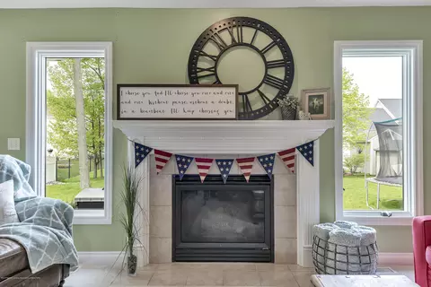 2209 Cedar Bnd, Holt, MI 48842 photo 13