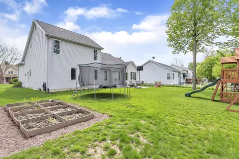 2209 Cedar Bnd, Holt, MI 48842 photo 46