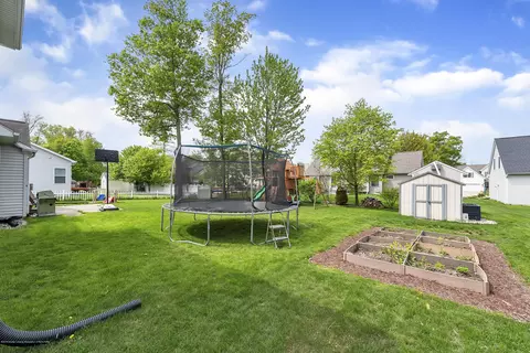 2209 Cedar Bnd, Holt, MI 48842 photo 45