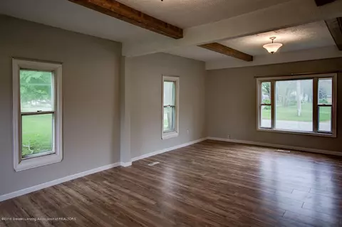 124 E Polly St, Perry, MI 48872 photo 22