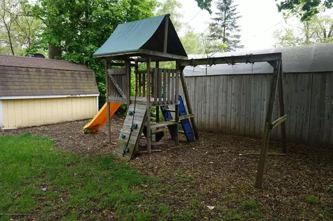 500 Sprucewood Ave, Lansing, MI 48910 photo 12