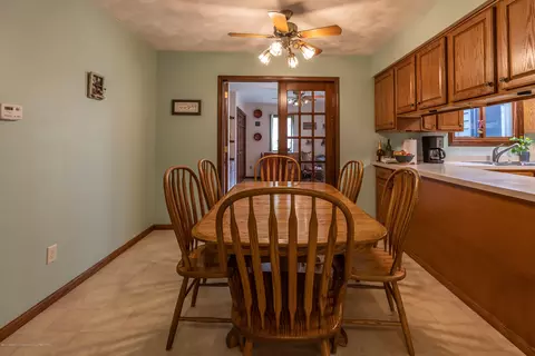 307 Westbrook Dr, Dewitt, MI 48820 photo 8