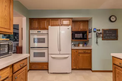 307 Westbrook Dr, Dewitt, MI 48820 photo 13