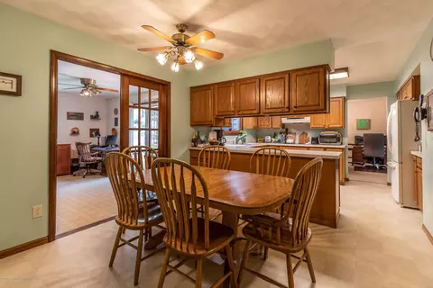 307 Westbrook Dr, Dewitt, MI 48820 photo 9