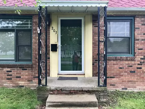 203 Kipling Blvd, Lansing, MI 48912 photo 2