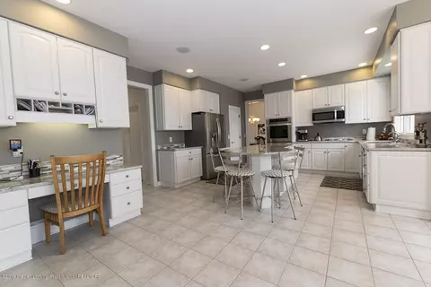 1340 Hickory Is, Haslett, MI 48840 photo 16