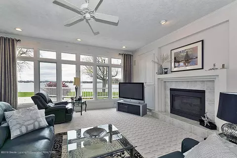 1340 Hickory Is, Haslett, MI 48840 photo 12