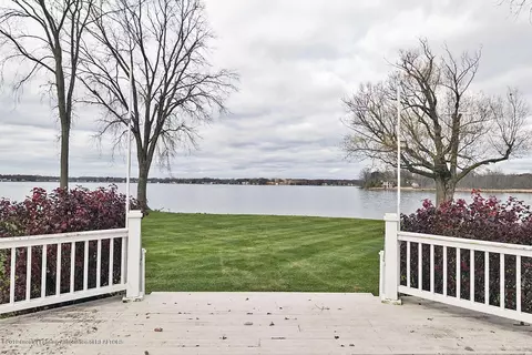 1340 Hickory Is, Haslett, MI 48840 photo 39