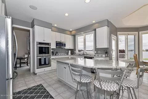 1340 Hickory Is, Haslett, MI 48840 photo 17
