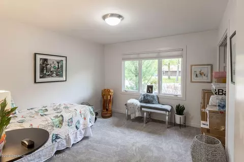 6393 Green Rd, Haslett, MI 48840 photo 24