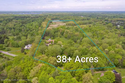 6393 Green Rd, Haslett, MI 48840 photo 68