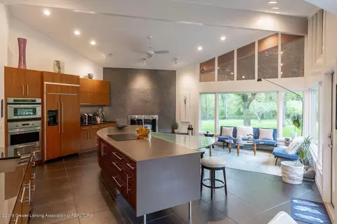 6393 Green Rd, Haslett, MI 48840 photo 11