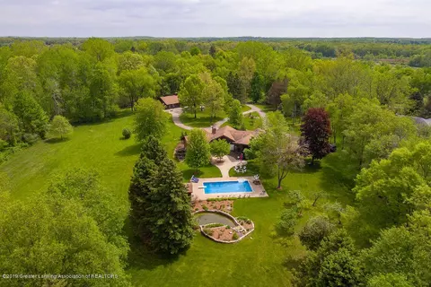 6393 Green Rd, Haslett, MI 48840 photo 69