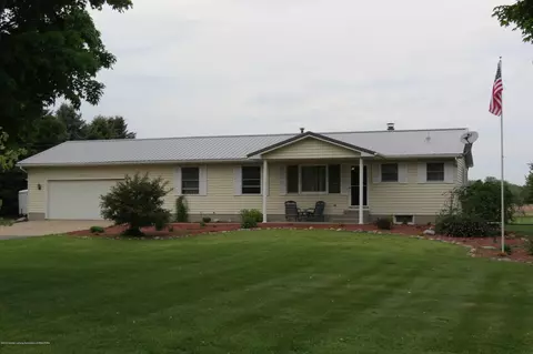8657 E Maple Rapids Rd, Elsie, MI 48831 photo 1