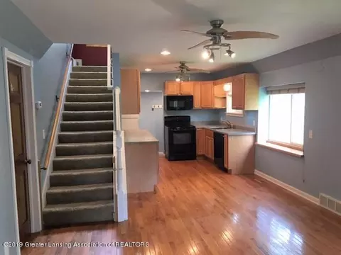 1802 Ada St, Lansing, MI 48910 photo 4