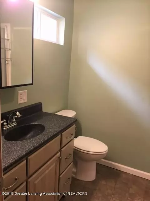 1802 Ada St, Lansing, MI 48910 photo 12