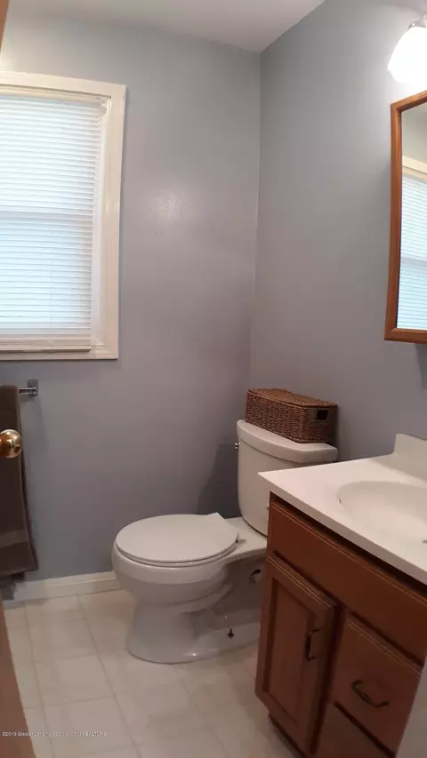 7642 Loomis Rd, Dewitt, MI 48820 photo 17