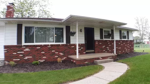 7642 Loomis Rd, Dewitt, MI 48820 photo 3
