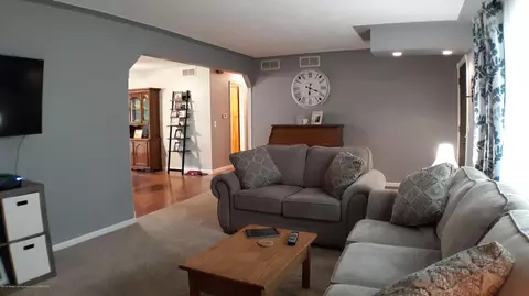 7642 Loomis Rd, Dewitt, MI 48820 photo 7
