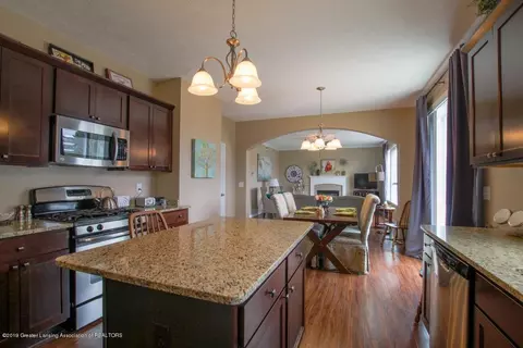 12875 Warm Creek Dr, Dewitt, MI 48820 photo 11