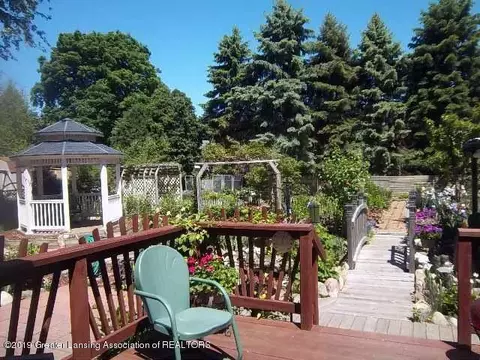 1591 E Stoll Rd, Lansing, MI 48906 photo 4