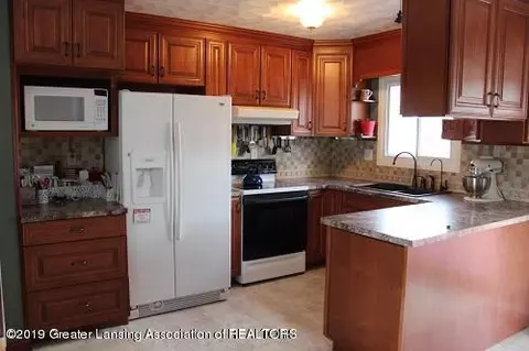 1591 E Stoll Rd, Lansing, MI 48906 photo 15