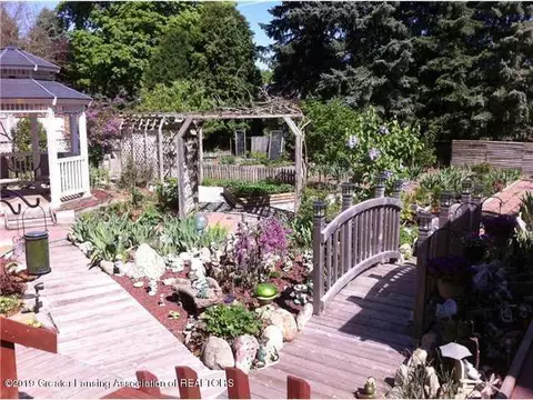1591 E Stoll Rd, Lansing, MI 48906 photo 9