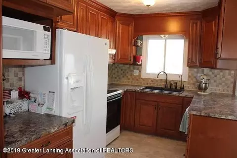 1591 E Stoll Rd, Lansing, MI 48906 photo 16