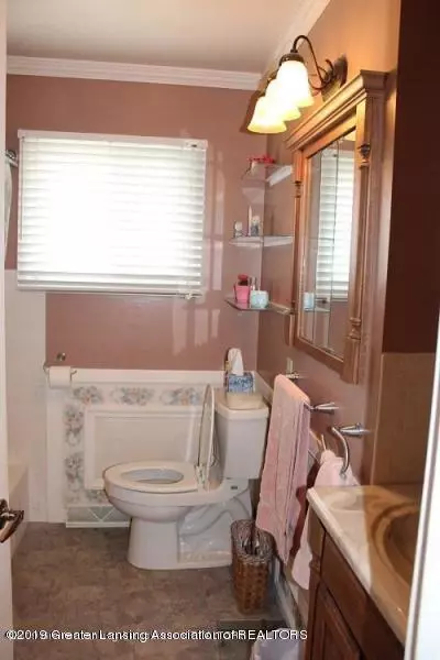 1591 E Stoll Rd, Lansing, MI 48906 photo 28