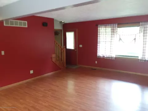 13002 Heather Ln, Perry, MI 48872 photo 3
