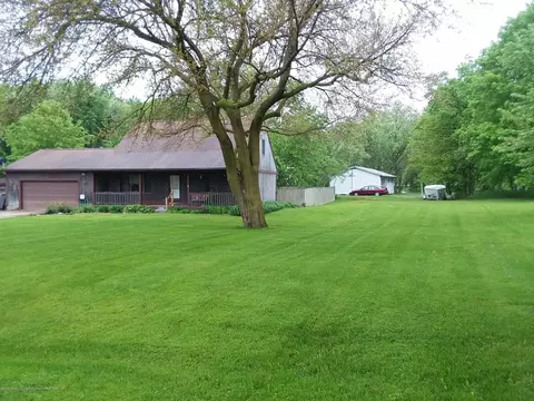 13002 Heather Ln, Perry, MI 48872 photo 1